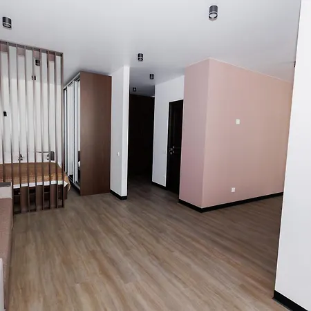 апарт на під голоском 15б Apartment *