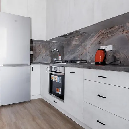 апарт на під голоском 15б Apartment *