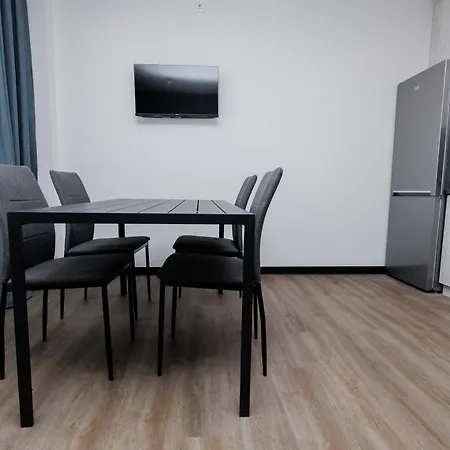 апарт на під голоском 15б Apartment *
